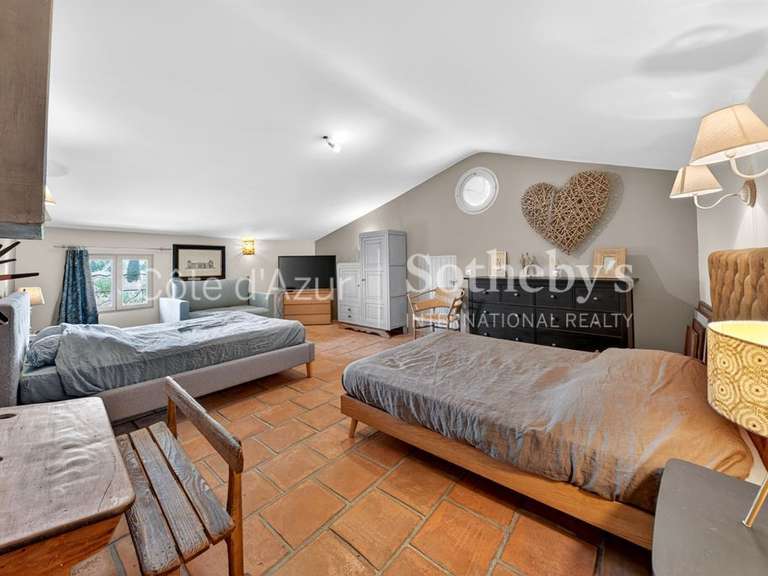 Maison Grasse - 3 chambres - 213m²