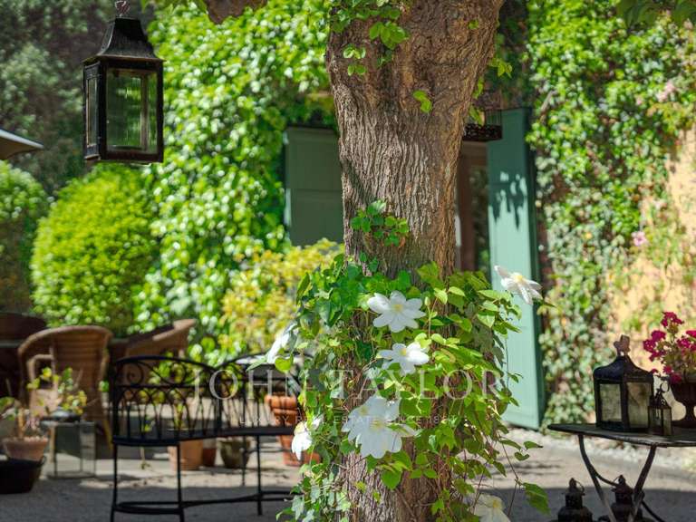 Maison Grasse - 7 chambres - 350m²