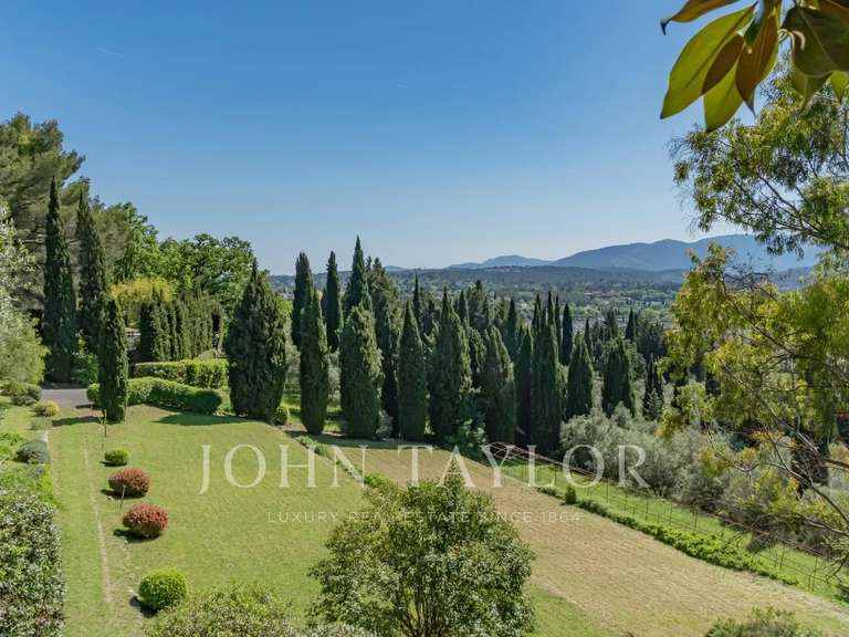 Maison Grasse - 9 chambres - 639m²