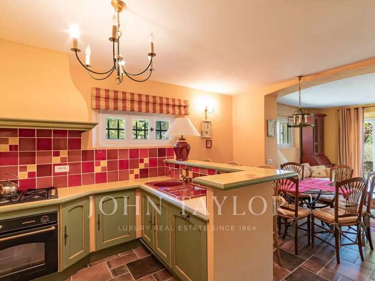 Maison Grasse - 9 chambres - 639m²