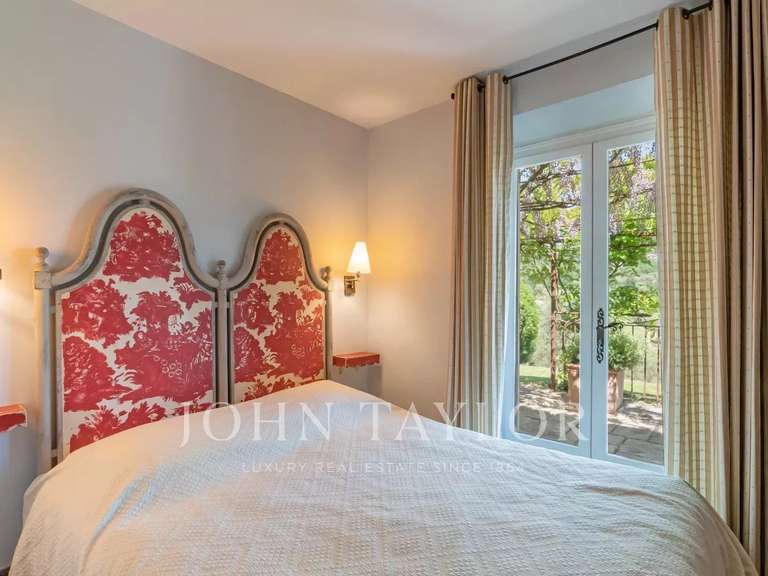 Maison Grasse - 9 chambres - 639m²