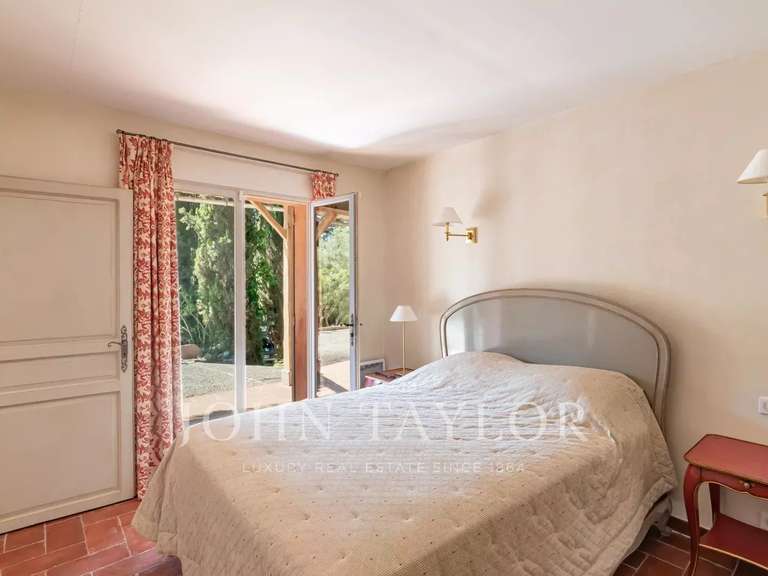 Maison Grasse - 9 chambres - 639m²