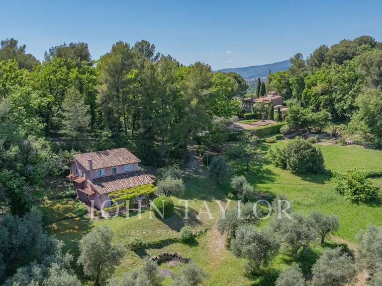 Maison Grasse - 9 chambres - 639m²