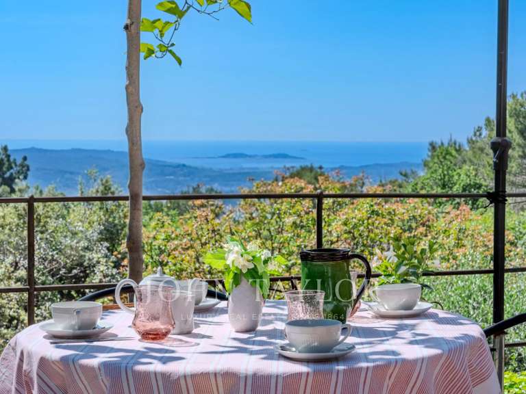 Maison avec Vue sur mer Grasse - 8 chambres - 231m²