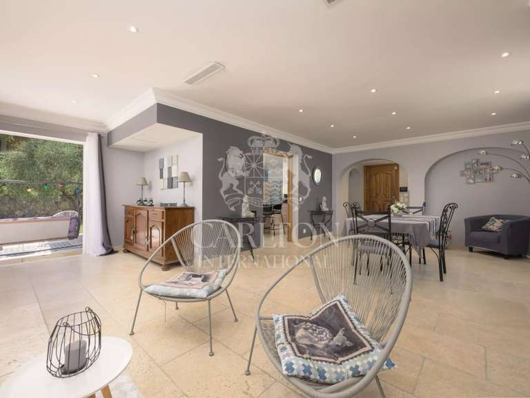 Maison Grasse - 4 chambres - 254m²