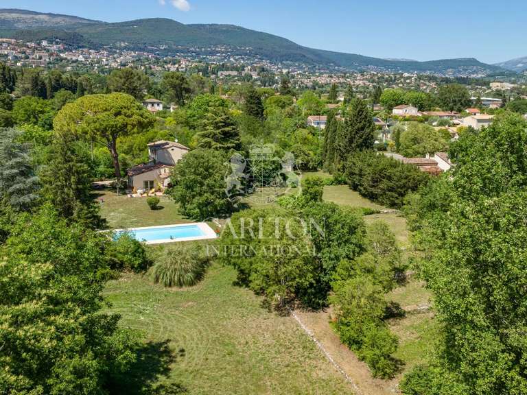 Maison Grasse - 4 chambres - 279m²