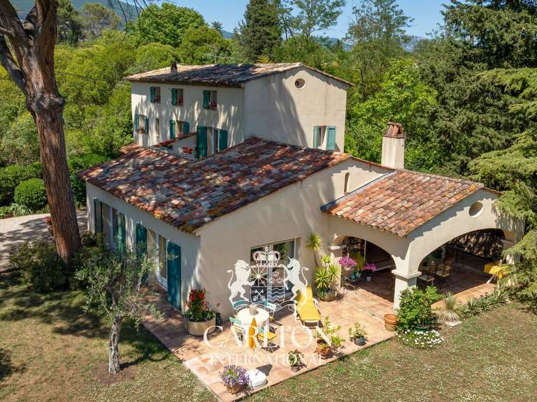 House Grasse - 4 bedrooms - 279m²