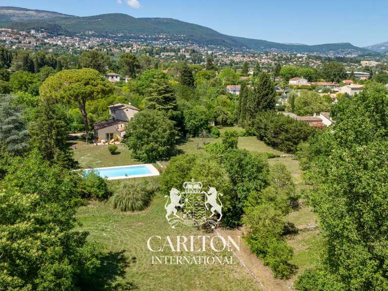 Maison Grasse - 4 chambres - 279m²