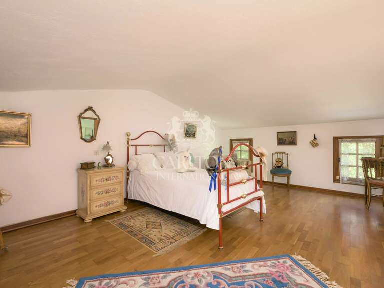 Maison Grasse - 4 chambres - 279m²