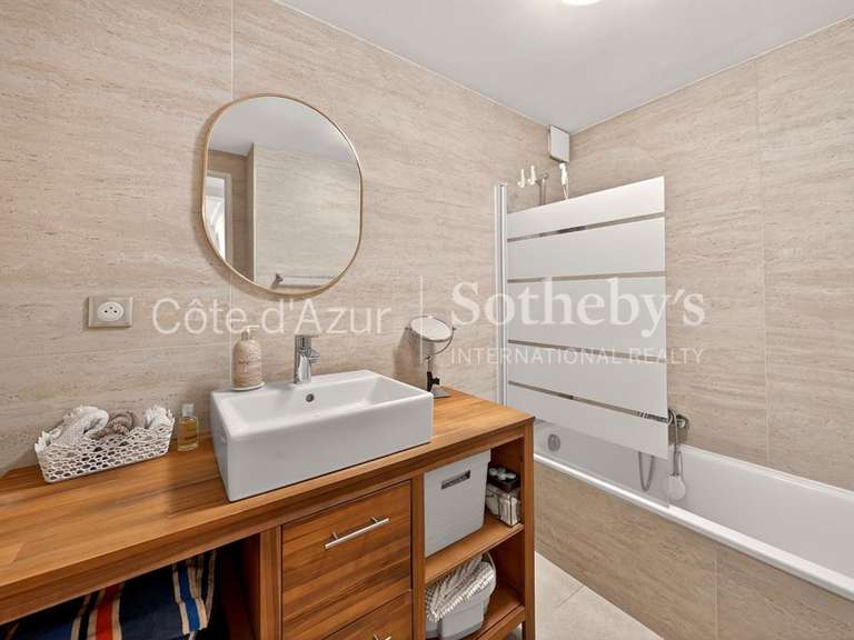 Maison Grasse - 4 chambres - 128m²