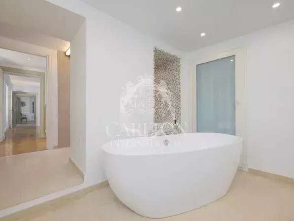 House Grasse - 5 bedrooms - 344m²