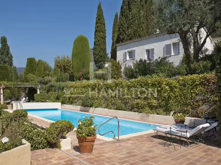 House Grasse - 520m²
