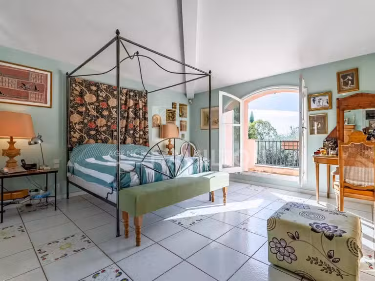 Maison Grasse - 3 chambres - 310m²