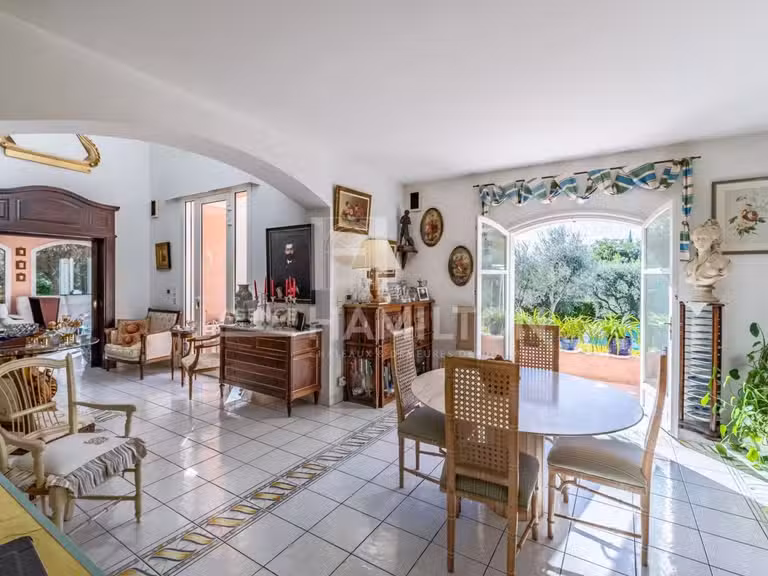 Maison Grasse - 3 chambres - 310m²