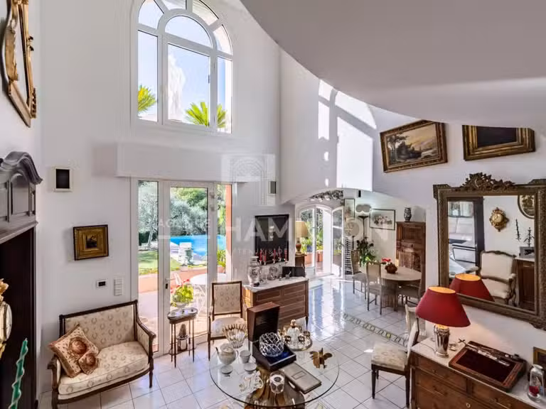 Maison Grasse - 3 chambres - 310m²