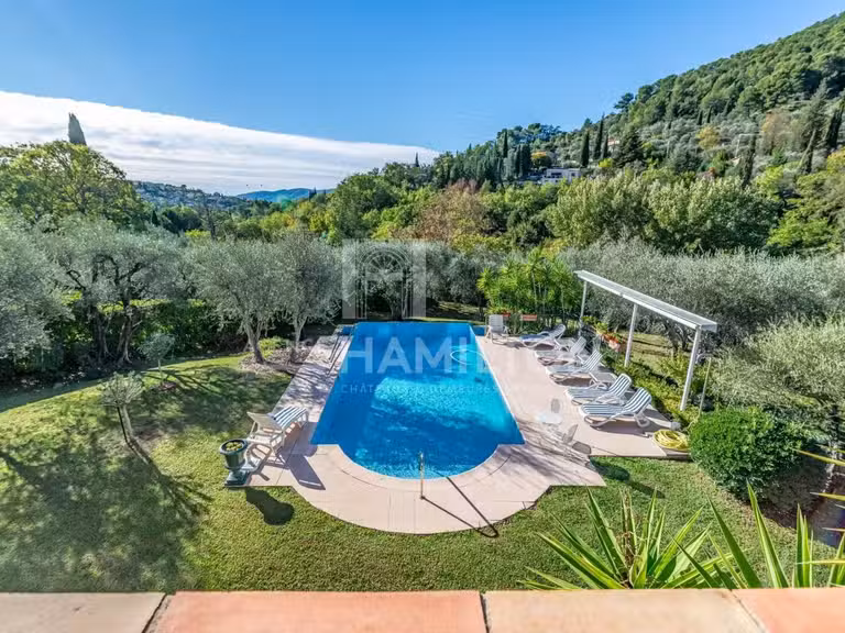 Maison Grasse - 3 chambres - 310m²