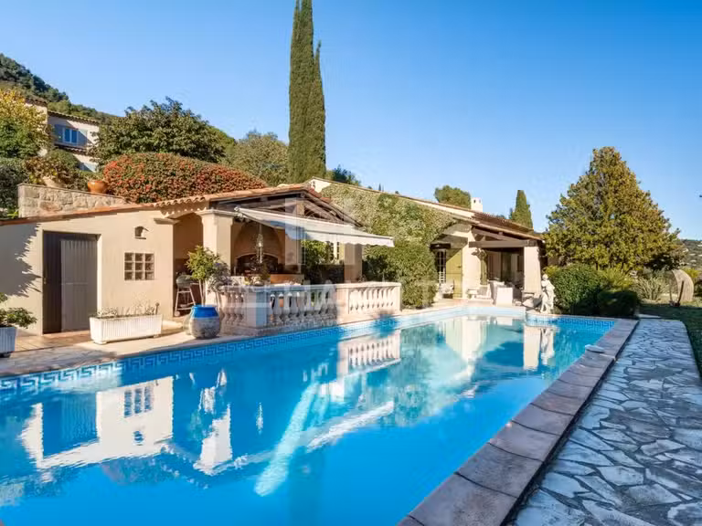 Maison avec Vue sur mer Grasse - 3 chambres - 190m²