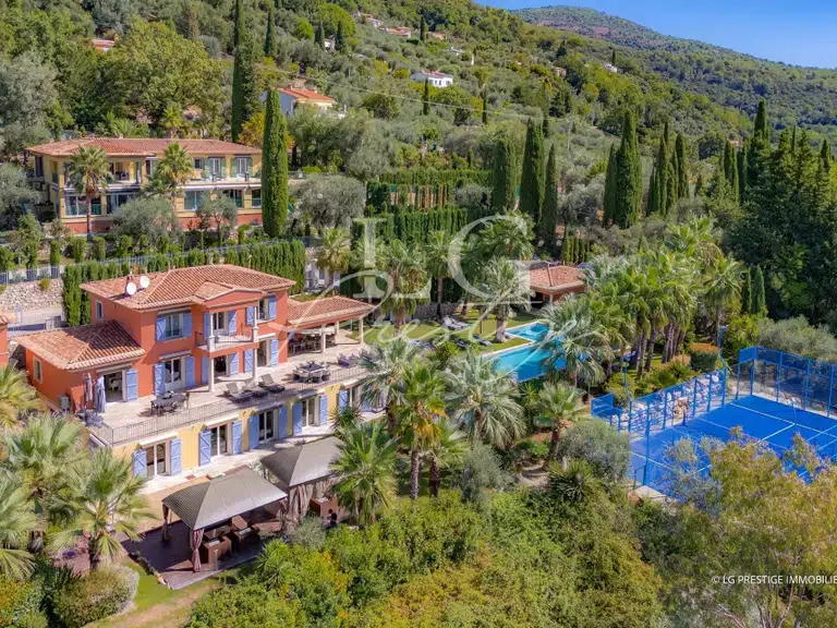 Maison Grasse - 7 chambres - 440m²