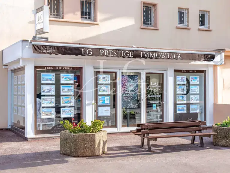 Maison Grasse - 7 chambres - 440m²