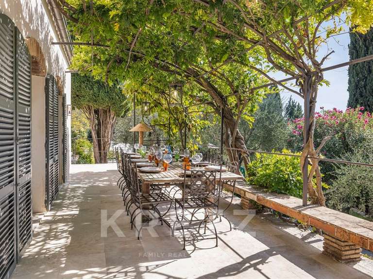 Maison Grasse - 4 chambres - 350m²