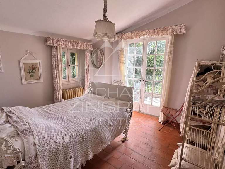 Propriété avec Vue sur mer Grasse - 4 chambres - 200m²