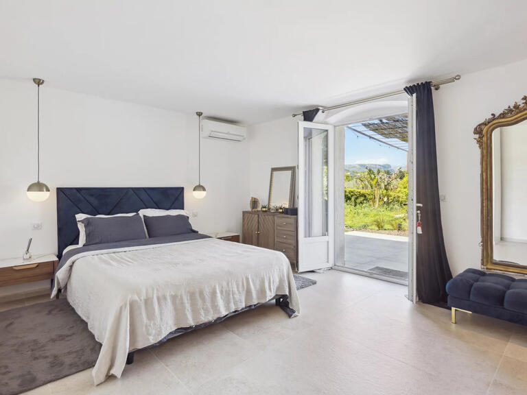 Villa Grasse - 6 bedrooms - 300m²