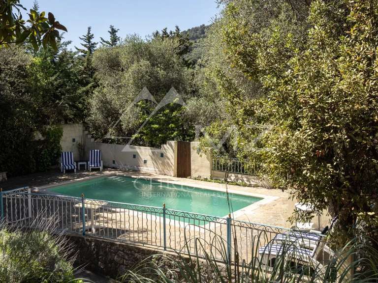 Villa Grasse - 4 bedrooms - 260m²