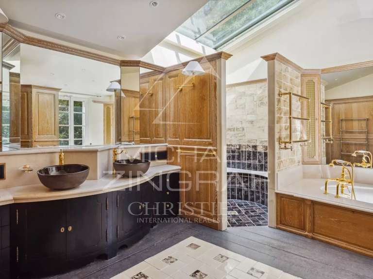 Villa Grasse - 9 bedrooms - 639m²