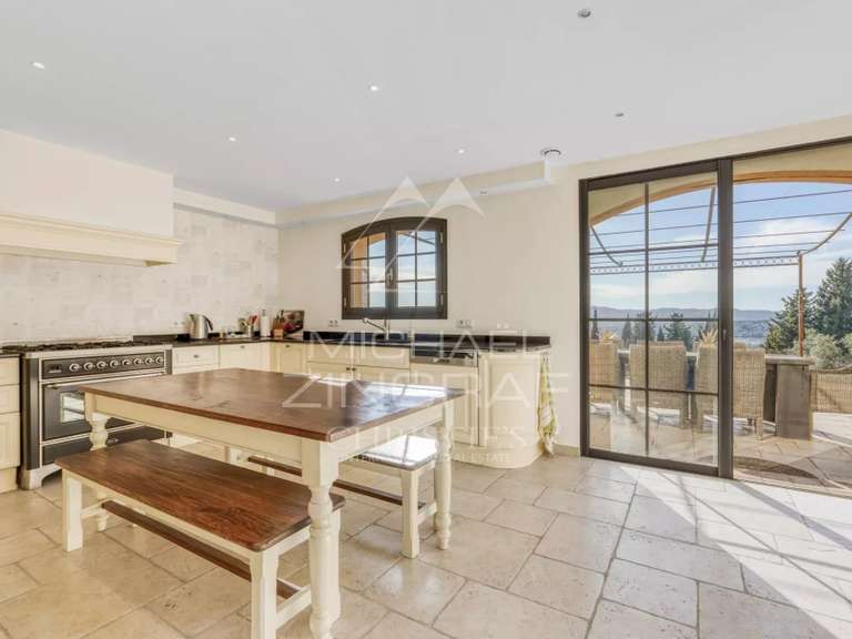 Villa Grasse - 3 bedrooms - 240m²