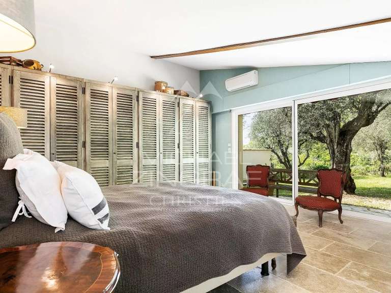 Villa Grasse - 5 bedrooms - 260m²