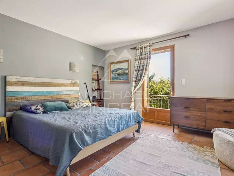 Villa Grasse - 4 bedrooms - 212m²
