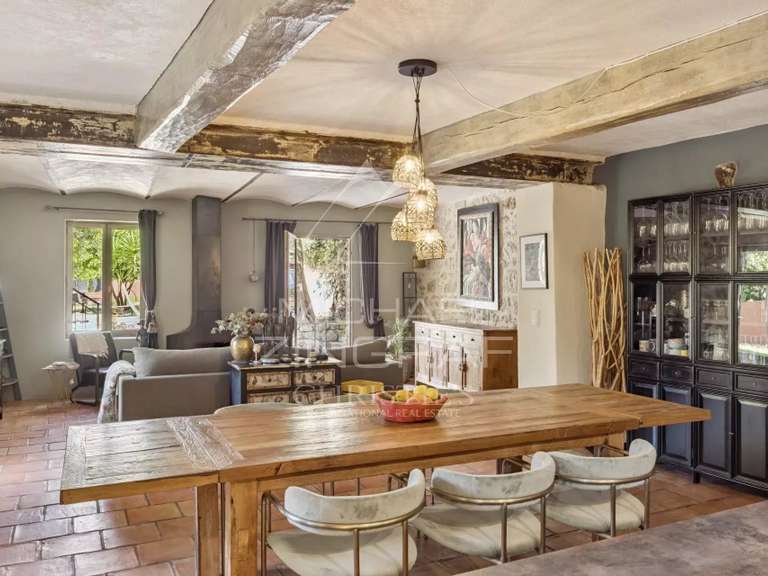 Villa Grasse - 4 bedrooms - 212m²