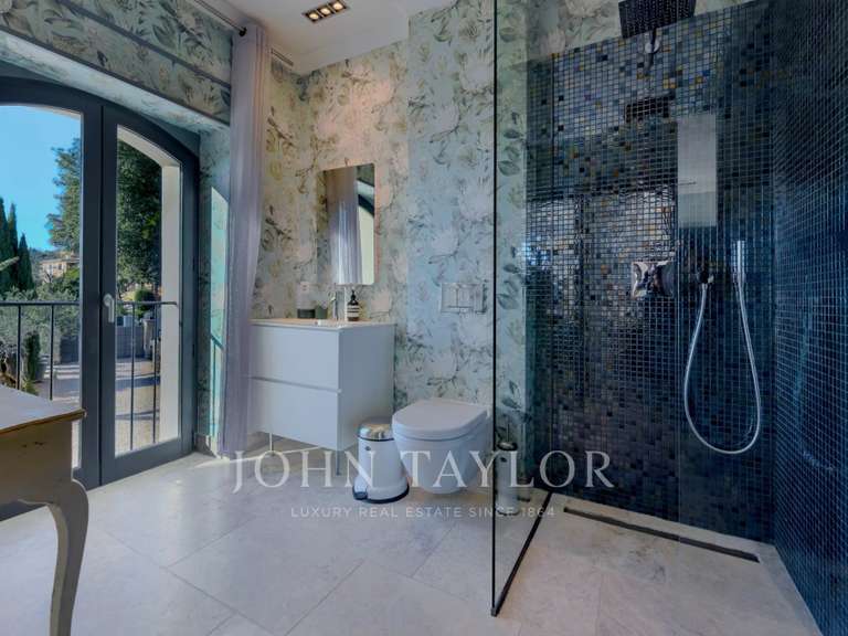 Villa Grasse - 5 bedrooms - 382m²