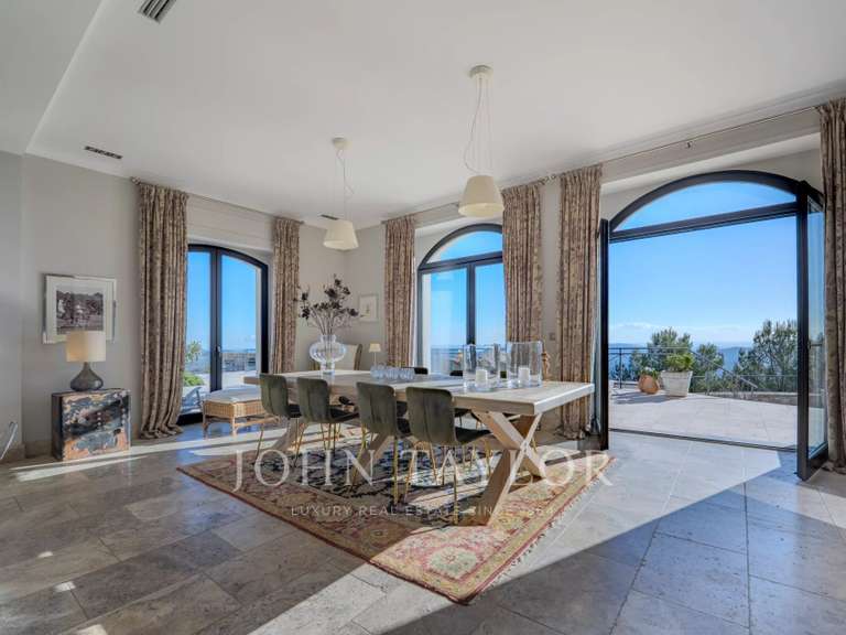 Villa Grasse - 5 bedrooms - 382m²