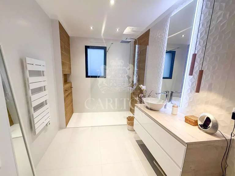 Villa Grasse - 5 chambres - 203m²