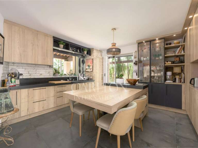 Villa Grasse - 4 chambres - 240m²