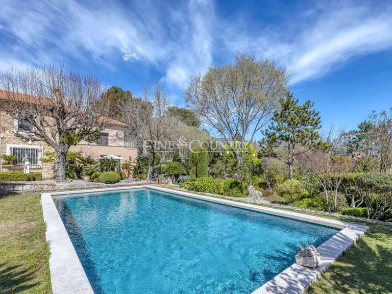 Villa Grasse - 4 bedrooms - 230m²