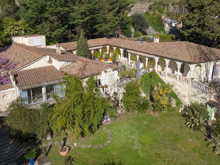 Villa Grasse - 4 bedrooms - 340m²