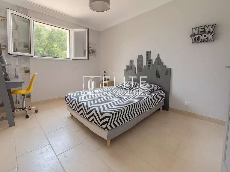 Villa Grasse - 4 chambres - 329m²