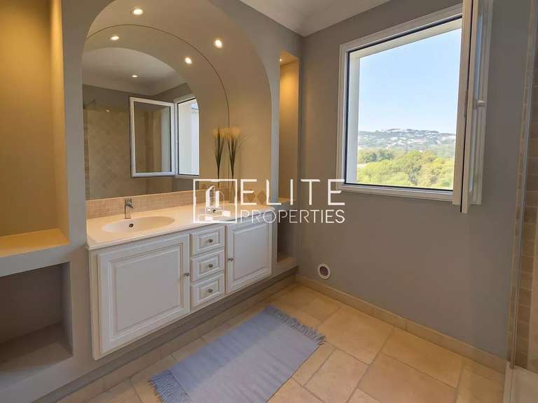 Villa Grasse - 4 chambres - 329m²