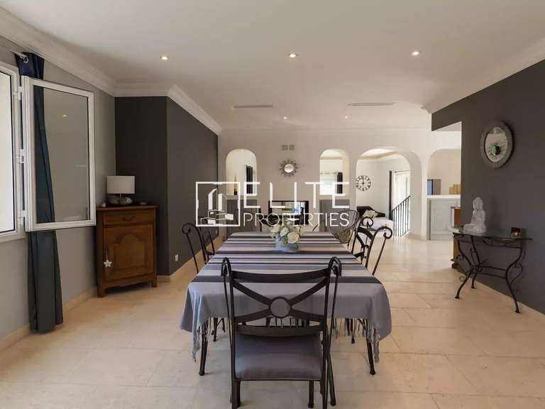 Villa Grasse - 4 chambres - 329m²