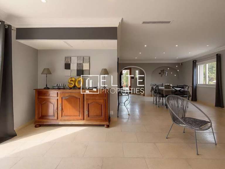 Villa Grasse - 4 chambres - 329m²