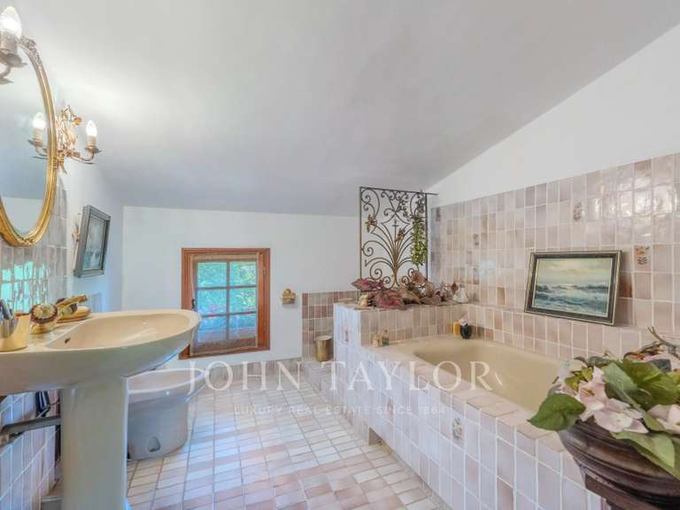 Villa Grasse - 4 chambres - 247m²