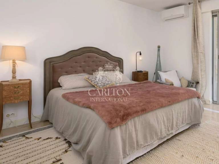Villa Grasse - 4 bedrooms - 240m²