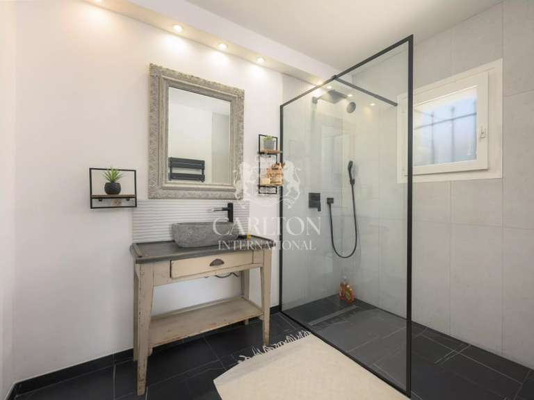 Villa Grasse - 4 bedrooms - 240m²