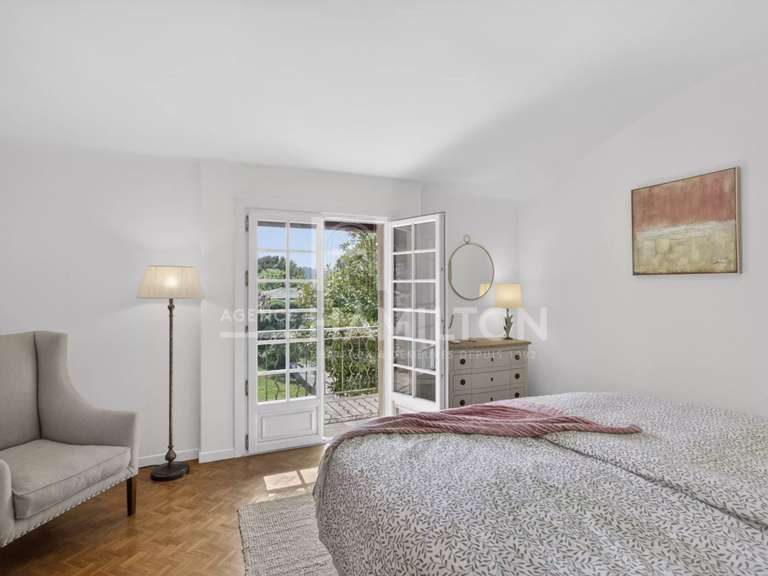 Villa Grasse - 3 chambres - 243m²