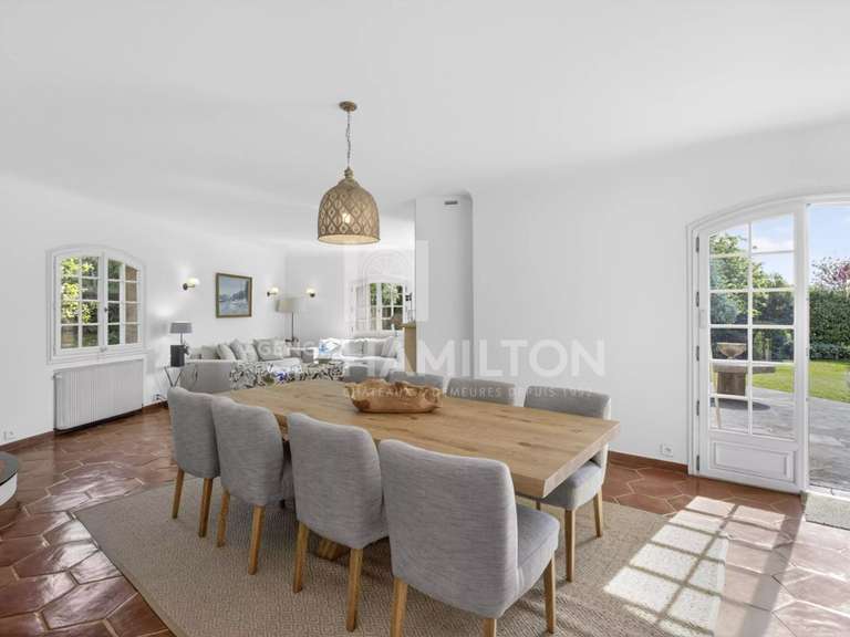 Villa Grasse - 3 chambres - 243m²