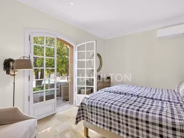 Villa Grasse - 3 chambres - 243m²
