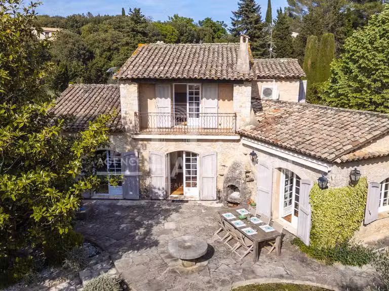 Villa Grasse - 3 chambres - 243m²