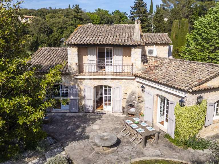 Villa Grasse - 3 chambres - 243m²